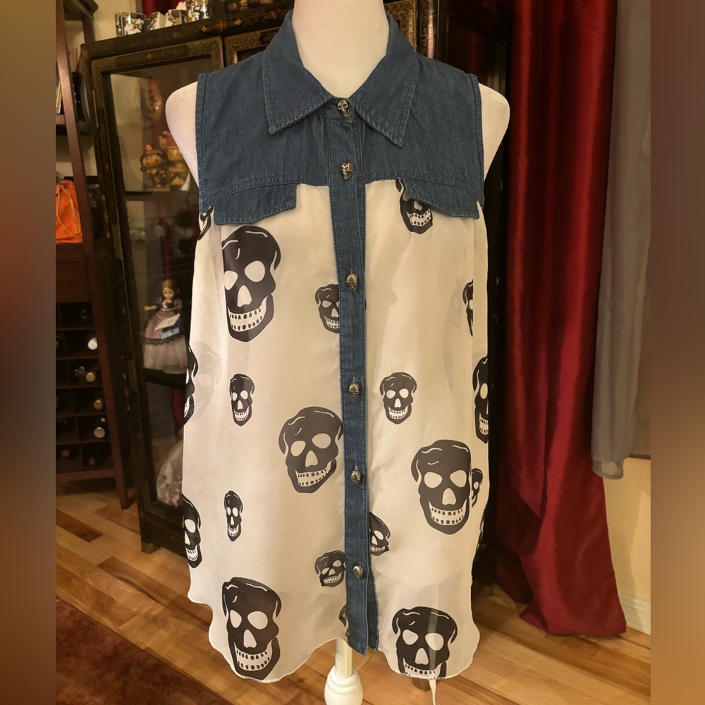 Wallflower Skulls Sleeveless Button Down Shirt